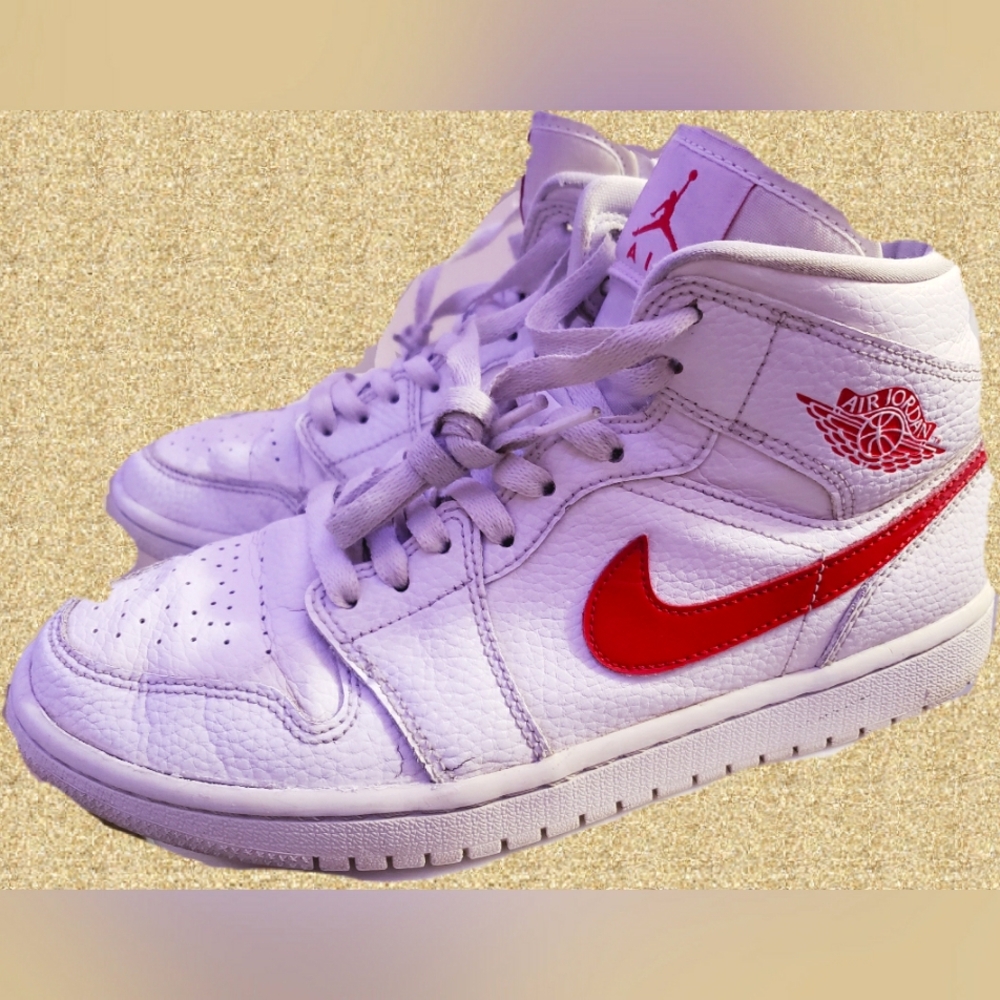 Air Jordan 1 Mid (White/University Red) • NIKE [WM 9]